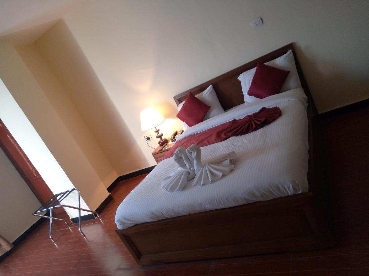 Bruhway Hotel Addis Ababa Exterior photo