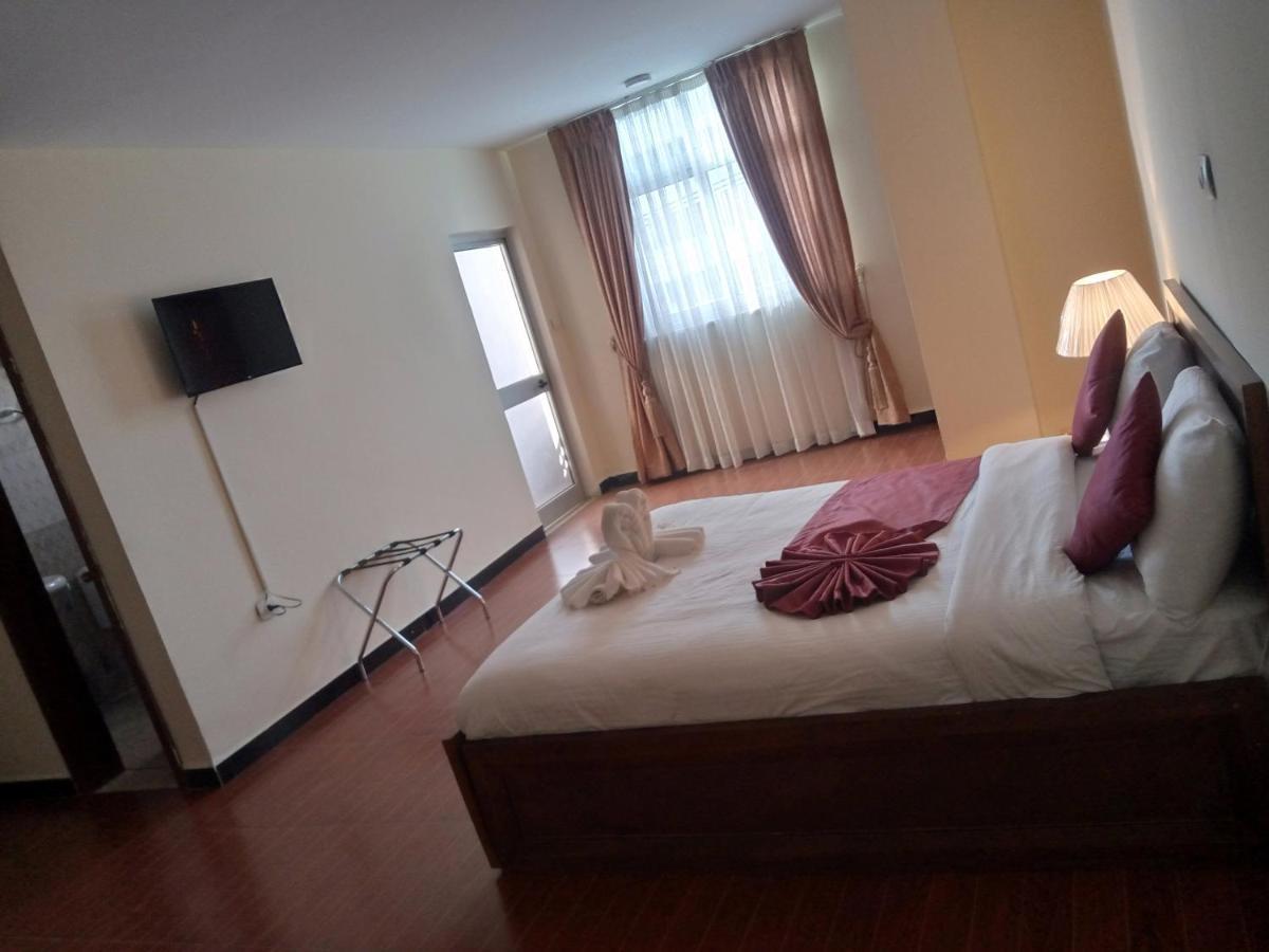 Bruhway Hotel Addis Ababa Exterior photo