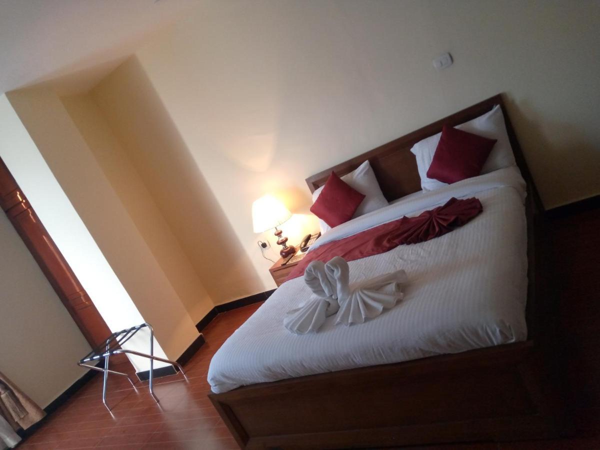 Bruhway Hotel Addis Ababa Exterior photo