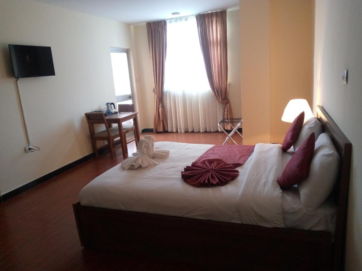 Bruhway Hotel Addis Ababa Exterior photo