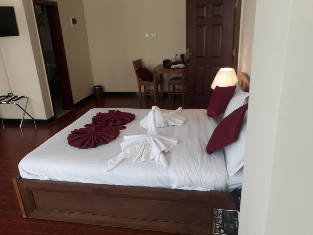 Bruhway Hotel Addis Ababa Exterior photo