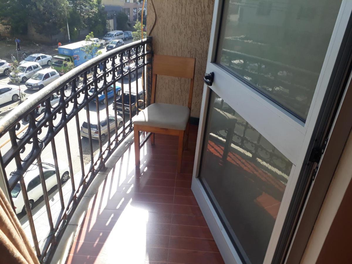 Bruhway Hotel Addis Ababa Exterior photo