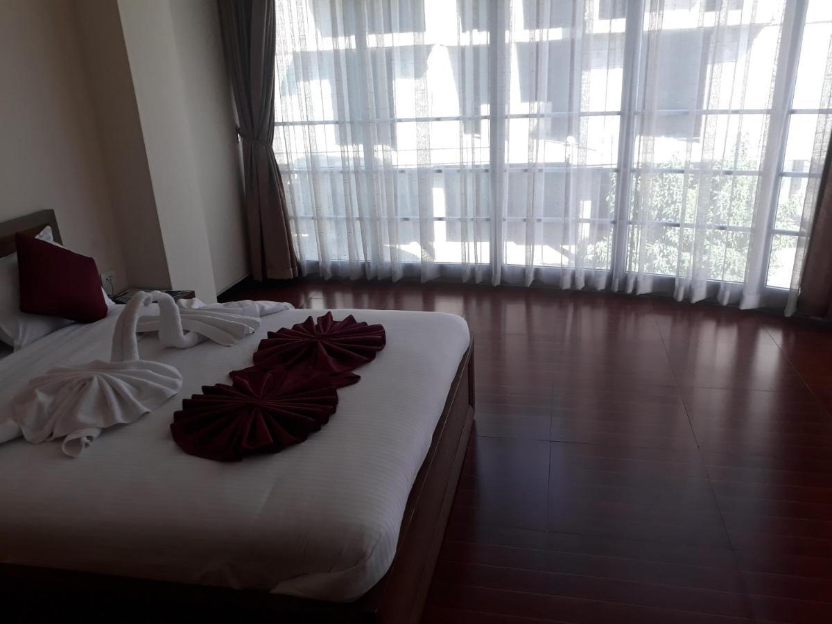 Bruhway Hotel Addis Ababa Exterior photo