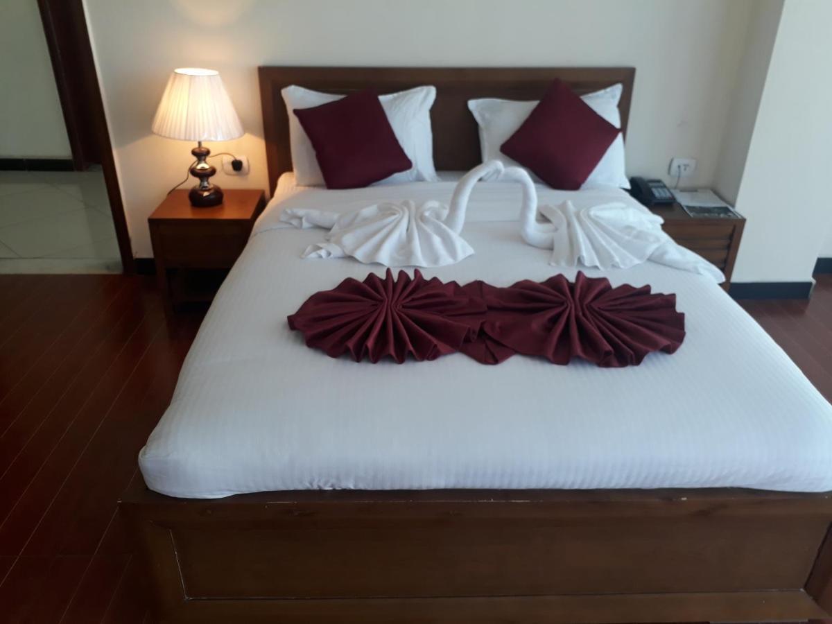 Bruhway Hotel Addis Ababa Exterior photo